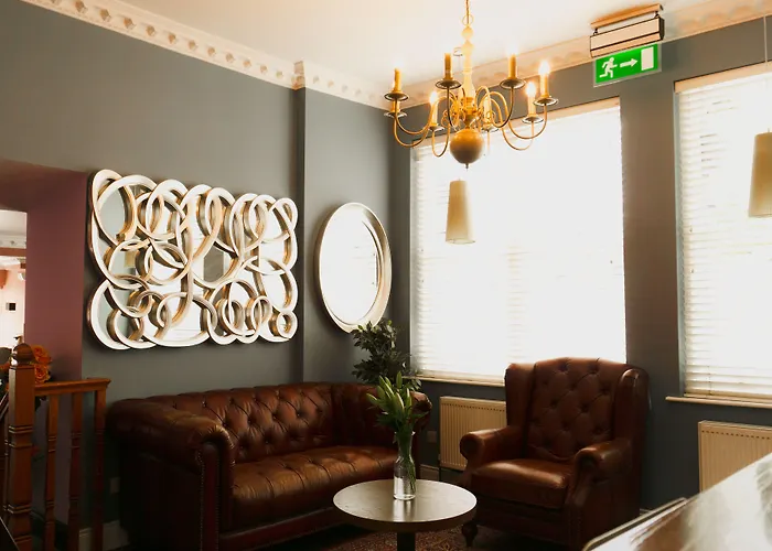 Phoenix Park Hotel 3*