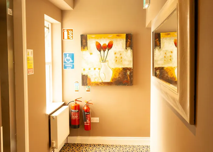 Phoenix Park Hotel 3*