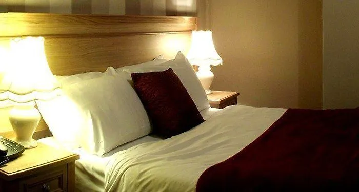 Hotel Phoenix Park 3*