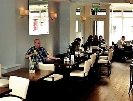 Phoenix Park Otel Dublin